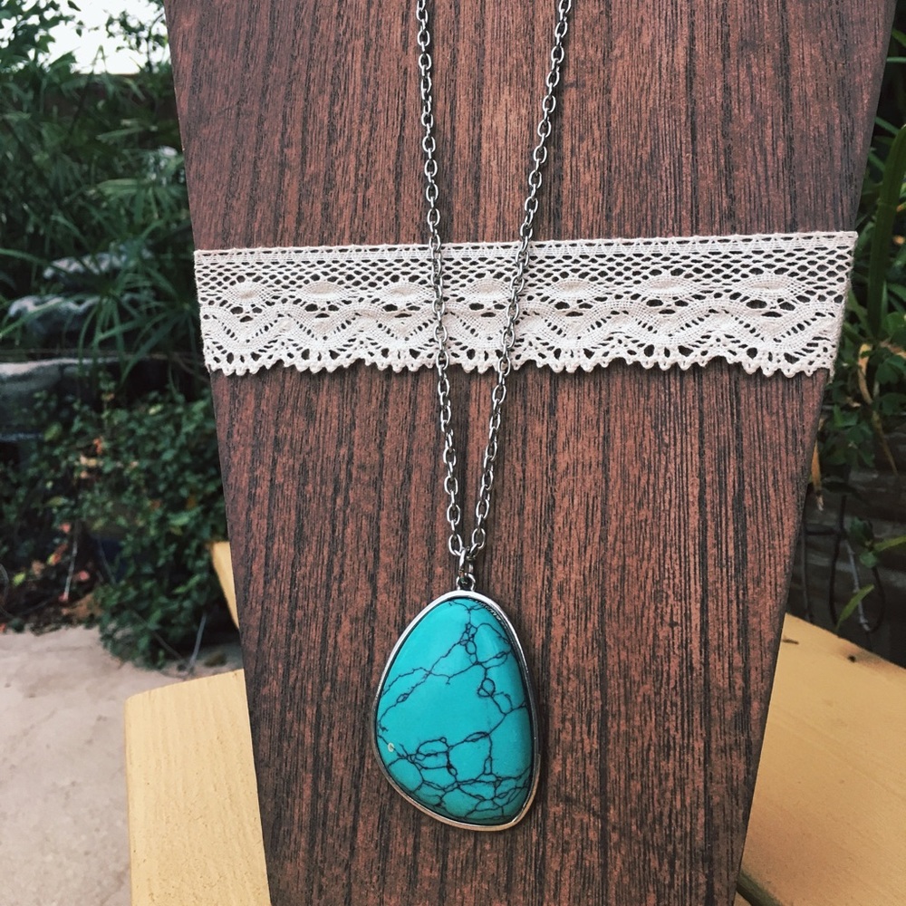 Forever 21 Necklace